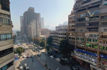 شقة - 3 غرف نوم - 2 حمامات للبيع في شارع التحرير - الدقي - الجيزة شقة - 3 غرف نوم - 2 حمامات للبيع في شارع التحرير - الدقي - الجيزة