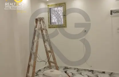 شقة - 2 غرف نوم - 1 حمام للبيع في الحي الاول - الشيخ زايد - الجيزة