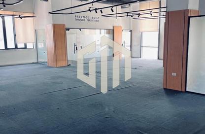 طابق كامل - استوديو - 1 حمام للايجار في وان ناينتي مول - شارع التسعين الجنوبي - التجمع الخامس - مدينة القاهرة الجديدة - القاهرة