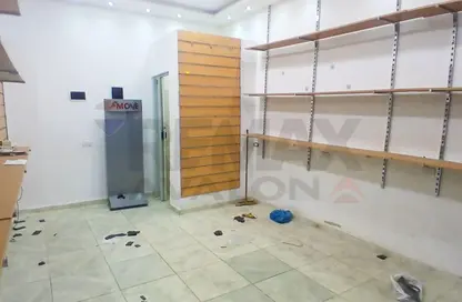 محل تجاري - استوديو - 1 حمام للبيع في كفر عبده - رشدي - حي شرق - الاسكندرية