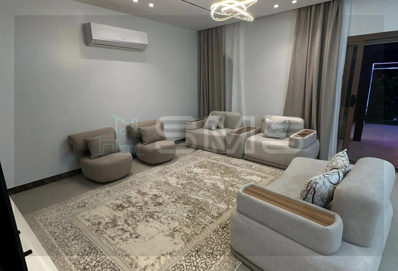 118552112 - Property Main Image