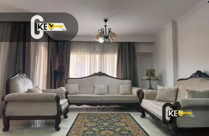 شقة - 3 غرف نوم - 2 حمامات للايجار في شارع ام كلثوم - الرحاب المرحلة الثالثة - الرحاب - مدينة القاهرة الجديدة - القاهرة