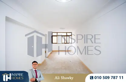 شقة - 3 غرف نوم - 1 حمام للبيع في كليوباترا - حي شرق - الاسكندرية