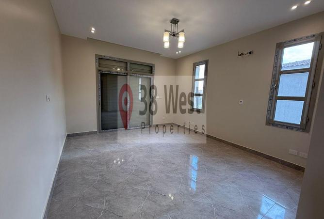 8482723 - Property Image 2