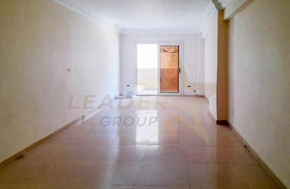 Apartment - 3 Bedrooms - 2 Bathrooms for sale in Port Said St. - Sporting - Hay Sharq - Alexandria