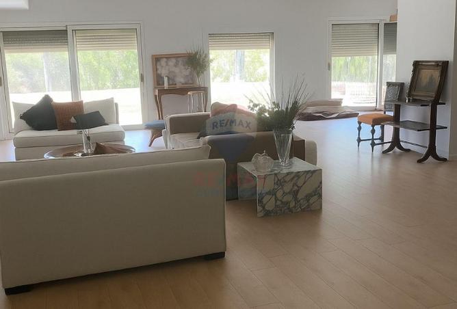 8628270 - Property Image 2