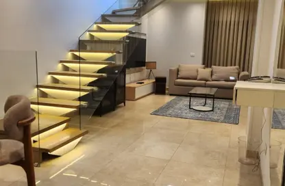 (بنتهاوس  (روف - 3 غرف نوم - 3 حمامات للايجار في فيفث سكوير - التجمع الخامس - مدينة القاهرة الجديدة - القاهرة