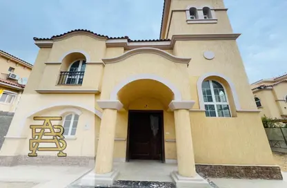 Villa - 5 Bedrooms - 5 Bathrooms for sale in Madinaty - Cairo