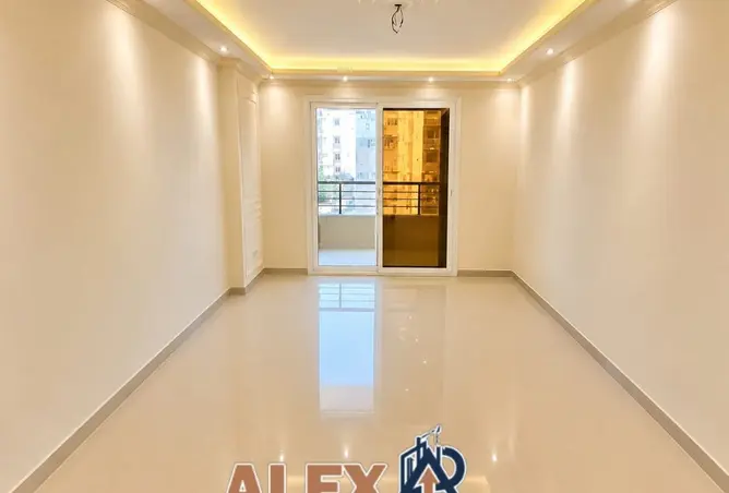 94099825 - Property Image 3