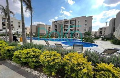 Apartment - 3 Bedrooms - 3 Bathrooms for sale in October Plaza - 6 October Compounds - 6 October City - Giza