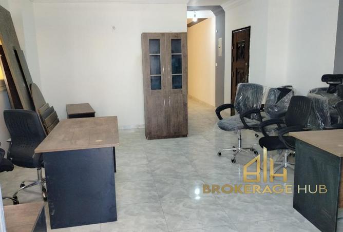 93240399 - Property Image 2