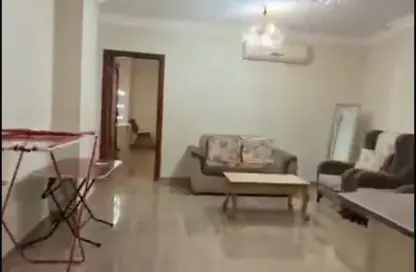 شقة - غرفة نوم - 1 حمام للايجار في شارع عبد العزيز الدريني - الروضة - حي المنيل - القاهرة