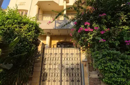 Apartment - 3 Bedrooms - 2 Bathrooms for sale in District 2 - The 5th Settlement - New Cairo City - Cairo