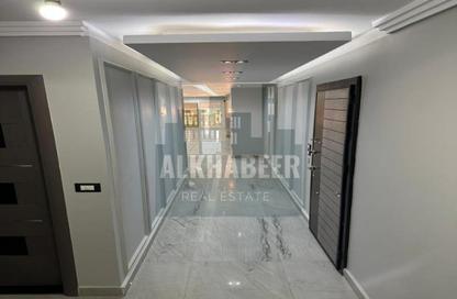 شقة - 3 - 3 للايجار في شارع كورنيش النيل - العجوزة - الجيزة