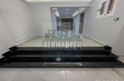 شقة - 3 - 3 للايجار في شارع كورنيش النيل - العجوزة - الجيزة
