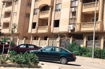 Apartment - 3 - 2 for sale in Abou El Houl - New Cairo City - Cairo