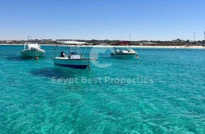 منزل مزدوج - 3 غرف نوم - 3 حمامات للبيع في بيت البحر - سيدي حنيش - الساحل الشمالي
