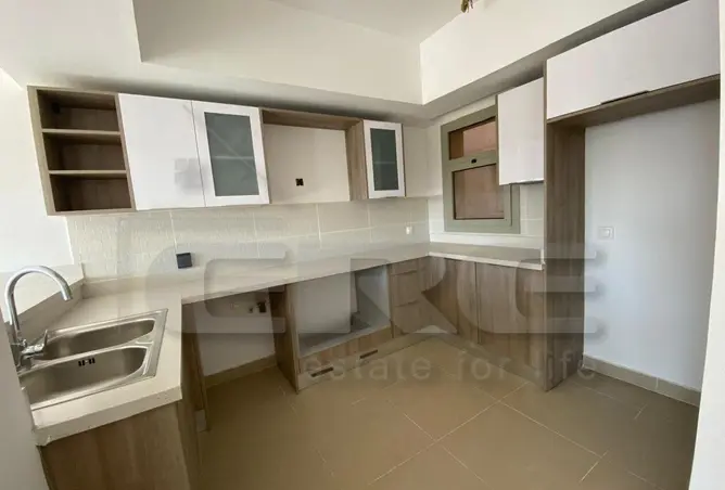 97440367 - Property Image 3