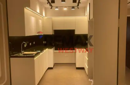 Apartment - 2 Bedrooms - 2 Bathrooms for rent in October Plaza - 6 October Compounds - 6 October City - Giza