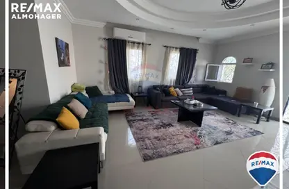 Villa - 6 Bedrooms - 4 Bathrooms for sale in Pyramids Hills - Cairo Alexandria Desert Road - 6 October City - Giza