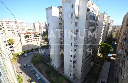 Apartment - 2 Bedrooms - 1 Bathroom for sale in Garden City Smouha St. - Smouha - Hay Sharq - Alexandria