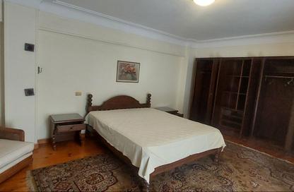 Apartment - 3 Bedrooms - 3 Bathrooms for rent in Zainab Kamel Hassan St. - Dokki - Giza Apartment - 3 Bedrooms - 3 Bathrooms for rent in Zainab Kamel Hassan St. - Dokki - Giza