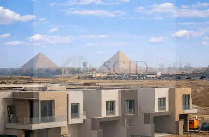 تاون هاوس - 3 غرف نوم - 4 حمامات للبيع في هضبة - طريق الفيوم الصحراوى - مدينة 6 أكتوبر - الجيزة