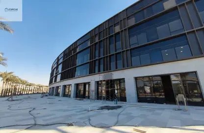 مساحات مكتبية - غرفة نوم - 1 حمام للبيع في ليك فيو - كمبوندات التجمع الخامس - التجمع الخامس - مدينة القاهرة الجديدة - القاهرة