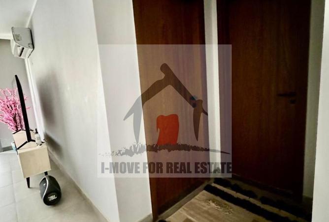 64129027 - Property Image 2