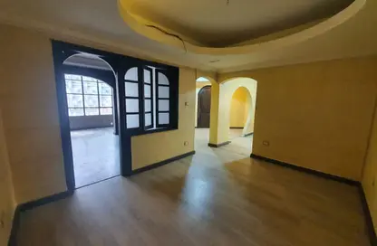 شقة - 2 غرف نوم - 1 حمام للبيع في شارع يوسف الصحابي - ميدان الحجاز - النزهة - القاهرة شقة - 2 غرف نوم - 1 حمام للبيع في شارع يوسف الصحابي - ميدان الحجاز - النزهة - القاهرة