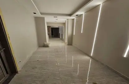 تاون هاوس - 5 غرف نوم - 5 حمامات للبيع في نمق - محور 26 يوليو - مدينة 6 أكتوبر - الجيزة