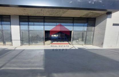 Shop - Studio for rent in One Golden Square Mall - The 5th Settlement - New Cairo City - Cairo