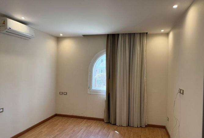 8619862 - Property Image 2