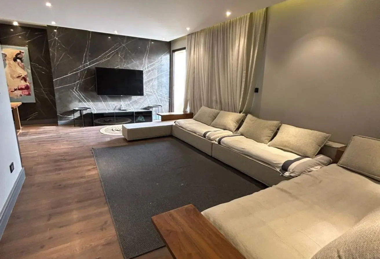 118029996 - Property Main Image