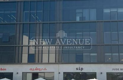 Office Space - Studio - 2 Bathrooms for sale in Lake View Residence - 5th Settlement Compounds - The 5th Settlement - New Cairo City - Cairo Office Space - Studio - 2 Bathrooms for sale in Lake View Residence - 5th Settlement Compounds - The 5th Settlement - New Cairo City - Cairo