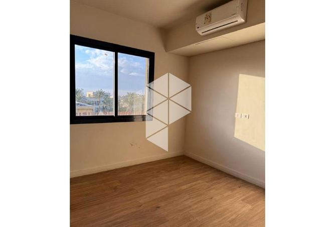 67739346 - صورة العقار 3