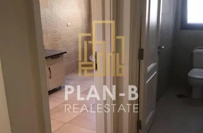 Apartment - 2 Bedrooms - 2 Bathrooms for rent in Beverly Hills Road - 17th District - Sheikh Zayed City - Giza