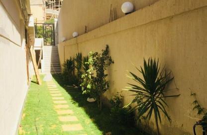Apartment - 2 Bedrooms - 2 Bathrooms for sale in Area B - Ganoob El Acadimia - New Cairo City - Cairo