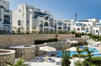 منزل مزدوج - 4 غرف نوم - 5 حمامات للايجار في ماونتن فيو راس الحكمة - راس الحكمة - الساحل الشمالي