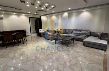 Apartment - 3 - 3 for sale in Side Walk Mall - El Banafseg 1 - El Banafseg - New Cairo City - Cairo