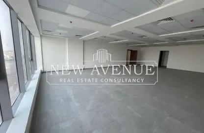 Office Space - 3 Bedrooms - 1 Bathroom for rent in Three Sixty - 5th Settlement Compounds - The 5th Settlement - New Cairo City - Cairo