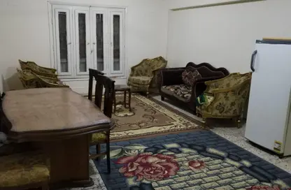 شقة - 2 غرف نوم - 1 حمام للايجار في الحي السادس عشر - الشيخ زايد - الجيزة