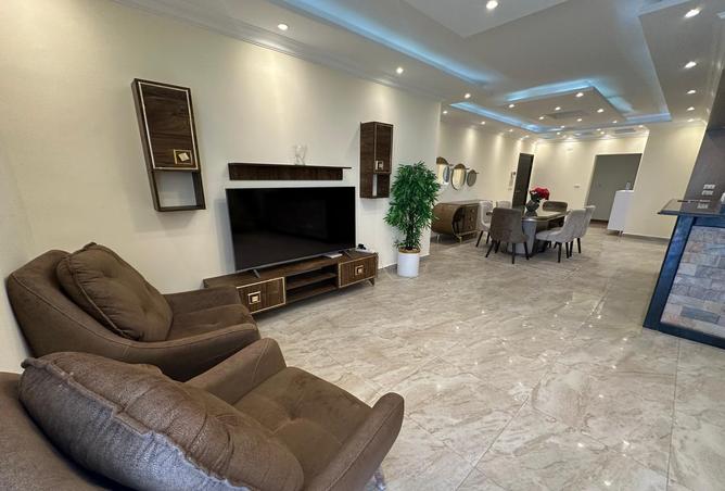 54230992 - صورة العقار 2