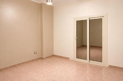 Apartment - 3 Bedrooms - 2 Bathrooms for sale in Street17 - District 3 - The 5th Settlement - New Cairo City - Cairo Apartment - 3 Bedrooms - 2 Bathrooms for sale in Street17 - District 3 - The 5th Settlement - New Cairo City - Cairo