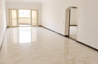 Apartment - 3 Bedrooms - 2 Bathrooms for rent in El Yasmeen 6 - El Yasmeen - New Cairo City - Cairo