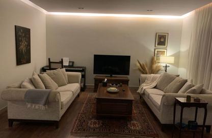 شقة - 3 غرف نوم - 2 حمامات للايجار في أكتوبر بلازا - كمبوندات 6 أكتوبر - مدينة 6 أكتوبر - الجيزة