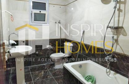 Apartment - 3 Bedrooms - 2 Bathrooms for rent in Camp Chezar - Hay Wasat - Alexandria