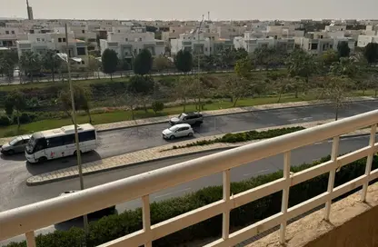 شقة - 3 غرف نوم - 2 حمامات للايجار في مدينتي - القاهرة