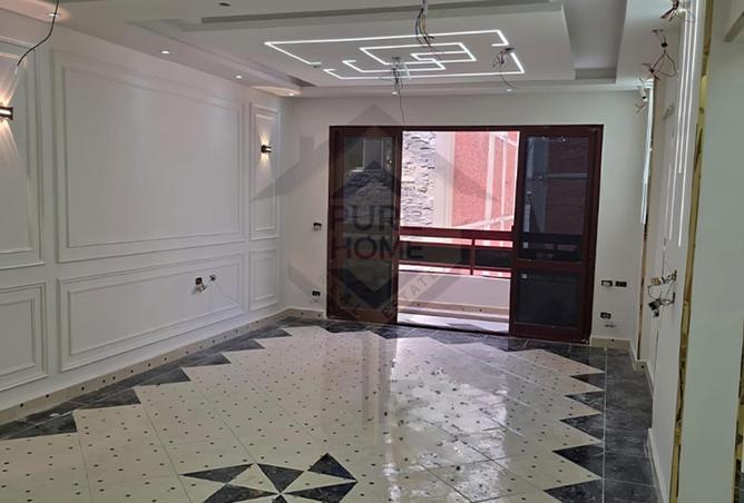 93808211 - Property Main Image