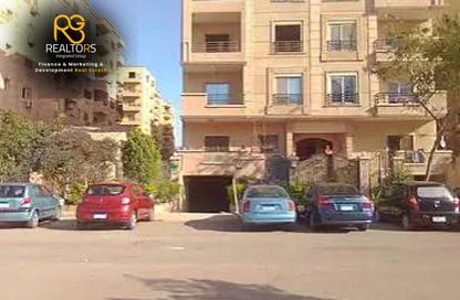 شقة - 3 غرف نوم - 2 حمامات للبيع في الحي الرابع - مدينة 6 أكتوبر - الجيزة